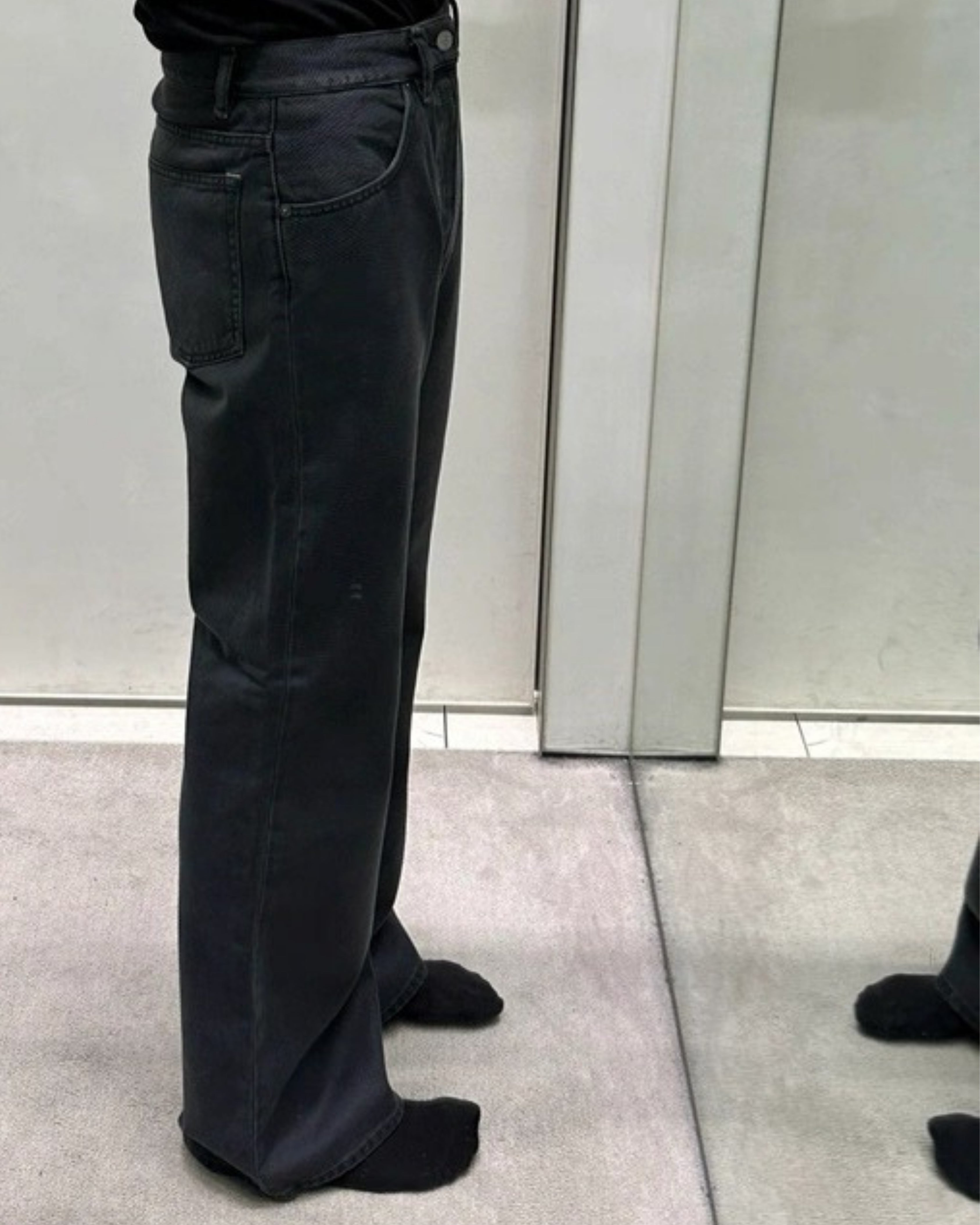 Acne Studios 2021M Regular Fit Mid Rise Wide Leg Jeans